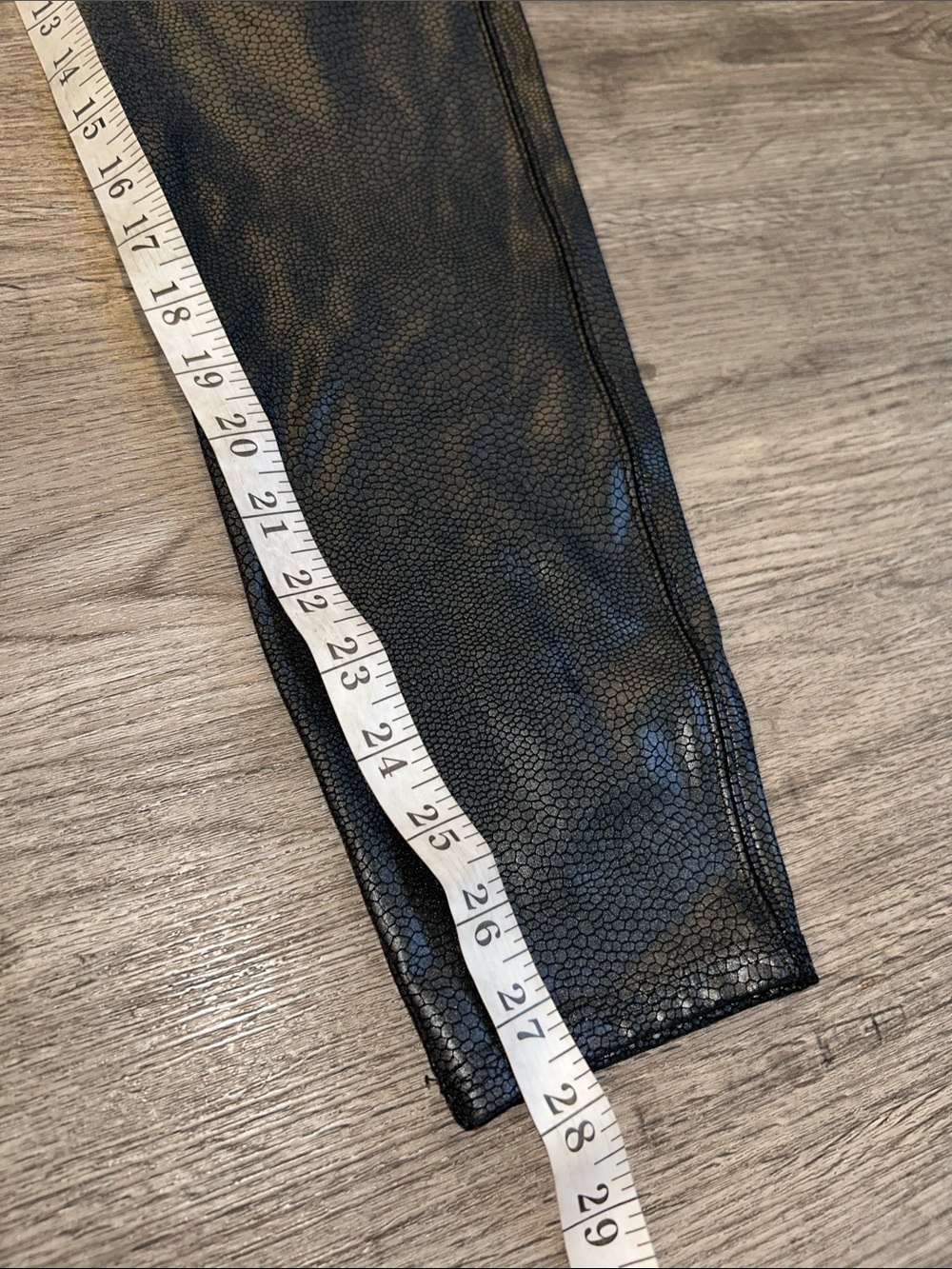 Spanx Faux Leather Leggings 1X High Rise Black Textured Skinny - Picture 7 of 9